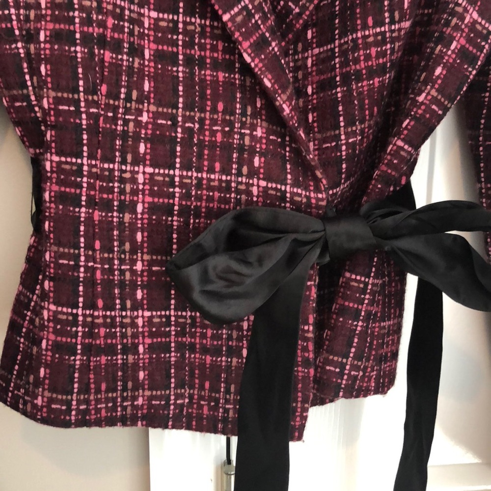 Blazer - Picture 3 of 3